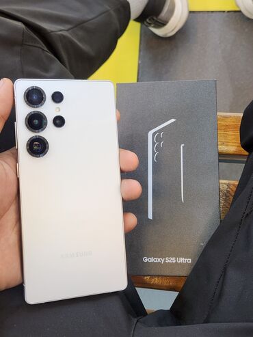 поко с61: Samsung Galaxy S25 Ultra, Колдонулган, 256 ГБ, түсү - Ак, 1 SIM, eSIM