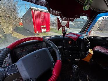 Тягачи: Тягач, Volvo, Шторный — 11