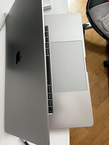 macbook retina: MacBook Pro çox yaxşı vəziyyətdədir. Heç bir problemi yoxdur, ideal — 3
