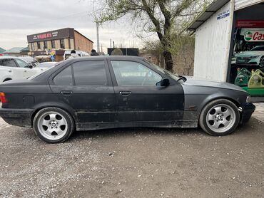 BMW: BMW 3 series: 1992 г., 2.5 л, Механика, Бензин, Седан