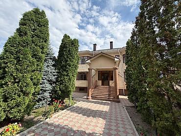 Долгосрочная аренда домов: 400 м², 6 комнат и более — 21