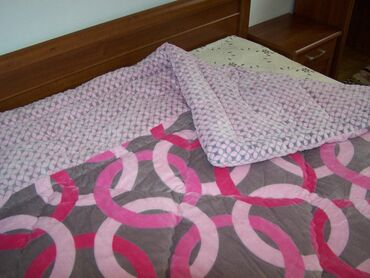 продаю постельное бельё: Срочно продаю эксклюзивные одеяла. Производство Южная Корея. Привезли
