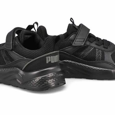 детские кроссовки кожаные: Черные детские кроссовки от Puma с сетчатым верхом оснащены ремешком