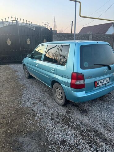 спортивные авто: Mazda Demio: 2002 г., 1.3 л, Автомат, Газ, Универсал