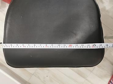 komode oglasi: Set od 6 trpezarijskih stolica – crne, kožne. - Materijal sedišta i — 4