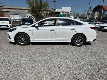 Hyundai: Hyundai Sonata: 2018 г., 2 л, Робот, Газ, Седан — 3