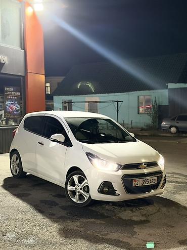 Chevrolet Spark: 2017 г., 1 л, Автомат, Бензин, Хэтчбэк