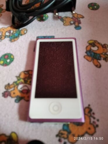 Продам iPod nano 7 16 gb в рабочем состоянии, верхнем углу сенсор