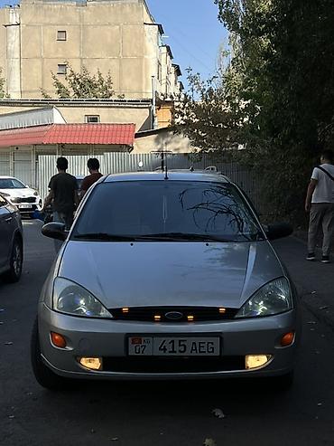 Ford Focus: 1998 г., 1.6 л, Механика, Бензин, Хэтчбэк