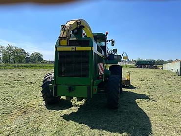 Самоходные косилки: Самоходный кормоуборочный комбайн John Deere 6750 с — 5