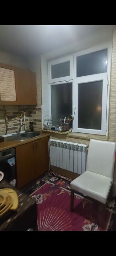 Çaydanlar: Elimler Akademiyası metrosun yaxinliqi BDU Universitetin yaxınlıqi 53