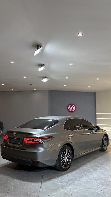 баковой стекло: Toyota Camry: 2023 г., 2.5 л, Автомат, Гибрид, Седан — 5