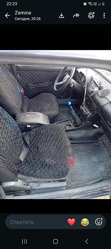 2106 şiti: VAZ 2106 sedan - Rəng: tünd mavi - Kuzov: 4 qapı, klassik “06” — 5