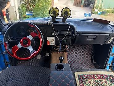 Москвич: Model: Moskvich 2140, 4 qapılı sedan Rəng: Mavi Yürüş/il göstərilməyib — 3