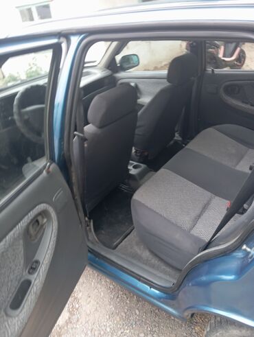 мерс автомат 124: Daewoo Nexia: 1998 г., 1.5 л, Механика, Бензин, Седан