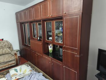 куплю кресло кровать бу: Сервант, Б/у, ЛДСП