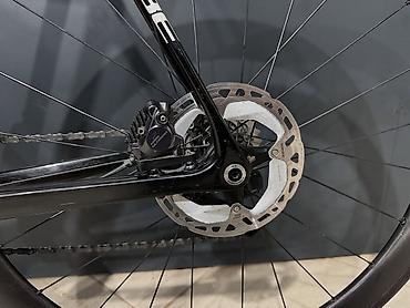 Şosse velosipedləri: CUBE karbon yol velosipedi - Çərçivə və çəngəl: yüngül karbon — 17