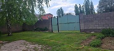 Продажа коттеджей и домов: Чуй обл Ыссык атинский район село Жээк ул Восточная 2б зади участка — 8