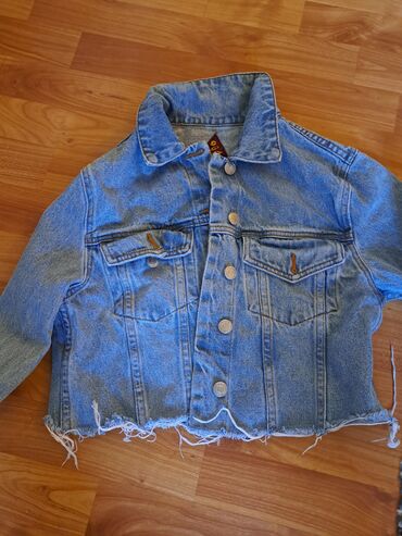 Ostale jakne, kaputi, prsluci: Zenska kratka teksas jakna, nova vel S .Italijanska nenosena na lalafo.rs — 5 Ostale jakne, kaputi, prsluci: Zenska kratka teksas jakna, nova vel S .Italijanska nenosena — 5