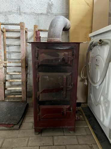 аквариум рыба: Стоячая печка для отопления Высота 70см Подходит для домов до