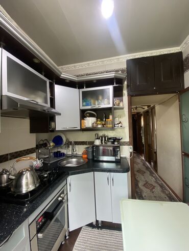 квартира берилпт: 3 комнаты, 75 м², 105 серия, 4 этаж, Косметический ремонт