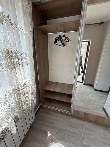 standing mirror: Шкаф купе, Б/у, С зеркалом, Дерево — 3