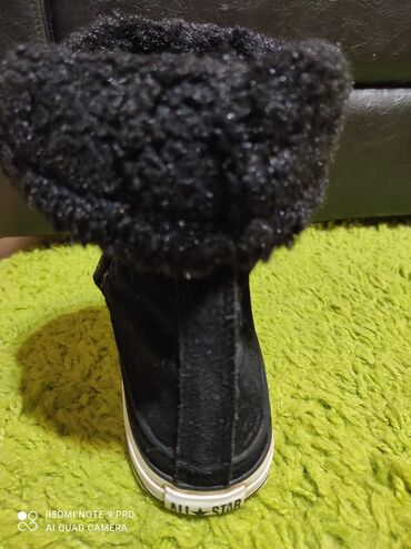 Gležnjače: Gležnjače, Converse, 42 — 9