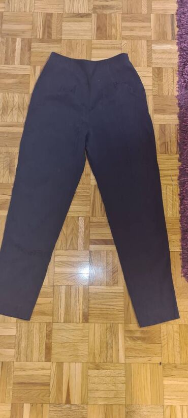 krem pantalone i crna kosulja: M (EU 38), Visok struk, Drugi kroj pantalona