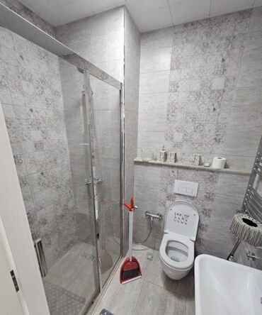 Uzunmüddətli kirayə mənzillər: Yasamal Rayonu 20 Yanvar Metrosu çıxışı Avtobus marşürut dayanacaq — 6