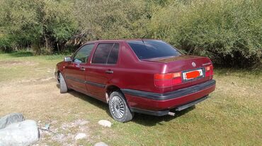 продажа volkswagen passat: Volkswagen Vento: 1994 г., 1.8 л, Механика, Бензин, Седан