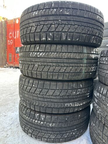 Шины: Шины 225 / 55 / R 17, Зима, Б/у, Комплект, Легковые, Япония, Bridgestone