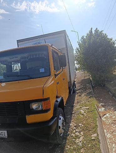 sprinter рекс: Грузовой фургон Mercedes-Benz (кабина-жёлтый, будка-изотермическая) - — 4