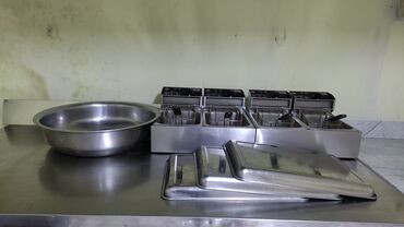 бытовая техника кухня: Продается,можно оптом можно и в розницу,стол из нержавейки 2,10на