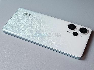 note 2: Смартфон POCO 5G (белый, с узорчатой задней панелью). Ключевые — 1