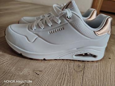 ecco obuća – слике: Skechers ženske patike – model sa podignutim đonom i vazdušnim — 2