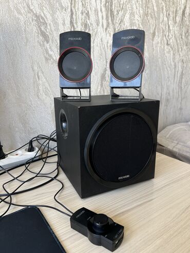 купить домашний музыкальный центр: Очень громкие Microlab 
Сабвуфер и 2 колонки и пульт управления