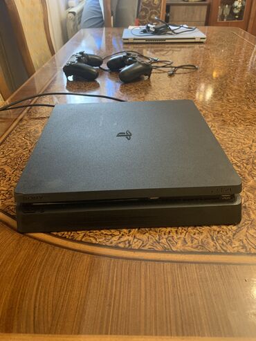 playstation 2 ikinci el: Playstation 4 Slim 1Tb. Konsol ideal vəziyyətdədir.Orjinal əla