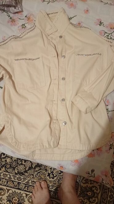 Dəstlər, kostyumlar: Qadın geyim dəsti – 4 ədəd 1) Krem rəngli uzunqol köynək - Metal snap — 1