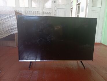 televizorlar gence: Б/у Телевизор Vestel LCD 82" 4K (3840x2160), Платная доставка