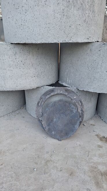 Железобетонные (ЖБИ) кольца для септика: Железобетонное (ЖБИ) кольцо для септика Размер: 110 x 90 x 8 см, Бесплатная установка, В розницу — 16