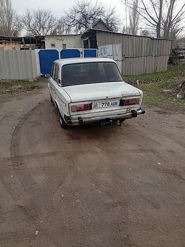 Audi: Audi 100: 1979 г., Седан — 12