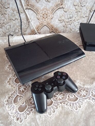 PS3 (Sony PlayStation 3): Ps 3 super slim, 500 gb oyun konsolunu satıram. Satma səbəbim ps 4