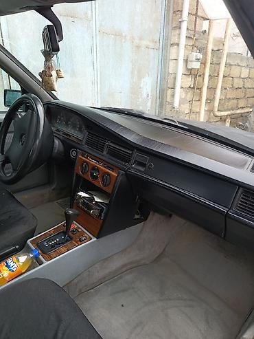 mercedes e240 kompressor: Mercedes-Benz 190 (W201): 0.2 l | 1992 il Sedan — 2
