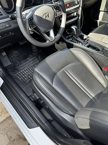 220 mers: Hyundai Sonata: 2020 г., 2 л, Автомат, Газ, Седан — 5