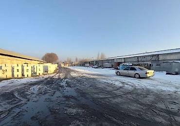 Продажа складов и мастерских: Продам территорию со складскими помещениями, на территории имеются — 7