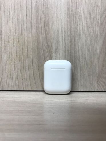 коробка airpods: Apple, Колдонулган, Электр зымсыз (Bluetooth), Классикалык