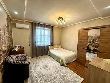 Продажа коттеджей и домов: 🏙️ Продаётся: Жилой дом — 140 м² 📍 Локация: Бишкек, ж/м Ак-Орго 🏢 — 10