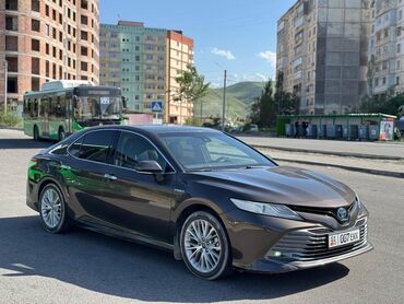 тойта ист: Toyota Camry: 2018 г., 2.5 л, Вариатор, Гибрид, Седан