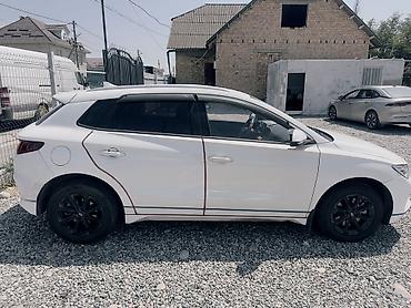 camry 50 диски: BYD E2: 2022 г., 0.1 л, Автомат, Электромобиль, Хэтчбэк — 5
