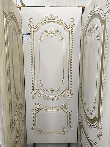 Klassik dizaynlı interyer qapısı - Material: MDF əsaslı panel -